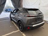Peugeot 2008 GT LED Navi Pano SHZ Kamera DAB - Peugeot 2008: Grau, Scheckheftgepflegt