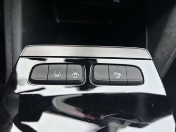 Opel Mokka e Ultimate 50kWh Kam,KeyLes,LED,Nav,SHZ,AC