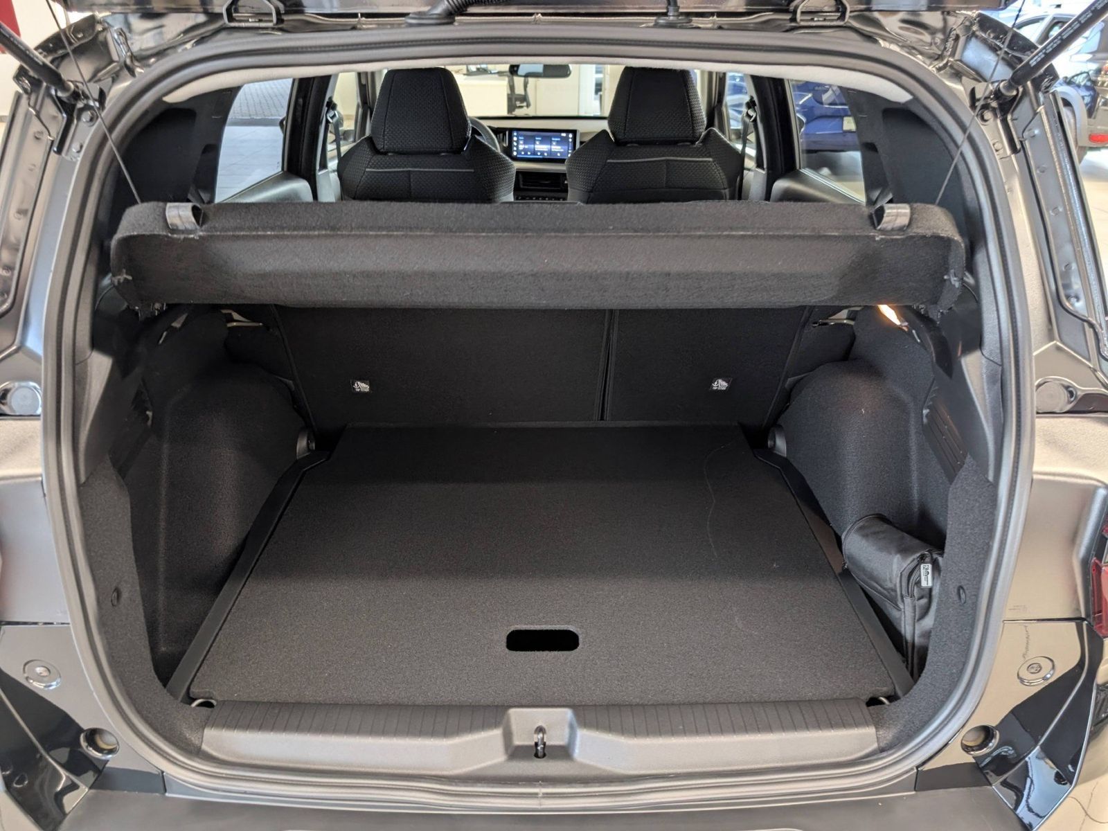 OPEL Frontera 1.2 GS Hybrid eDCT Kamera Navi – Bild 10