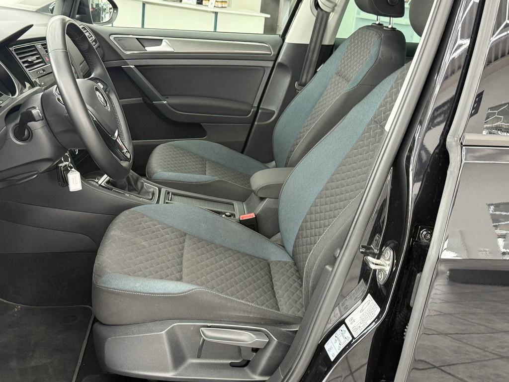 Volkswagen Golf VII 1.5 TSI IQ.DRIVE, Standheiz., ACC, Navi