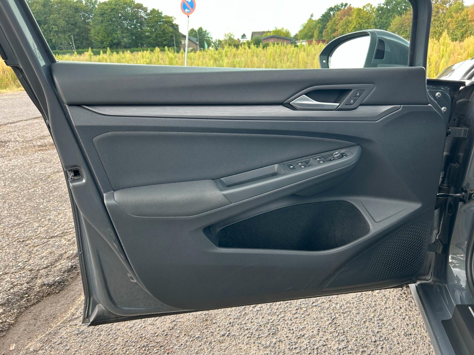 Volkswagen Golf VIII Variant Style 2.0 TSI 4Motion Kamera, миниатюра 13