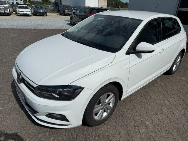 Volkswagen Polo - 1