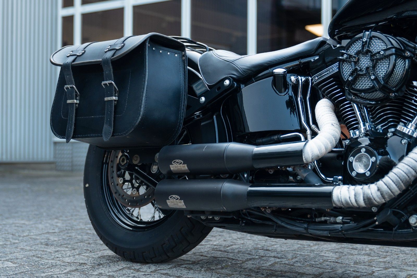 Fahrzeugabbildung Harley-Davidson FLSS SOFTAIL SLIM S 110 cui - Jekill & Hyde