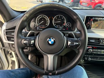 Fahrzeugabbildung BMW X6 M50 d AHK HUD H&KRFK 360° AT Motor uvm.