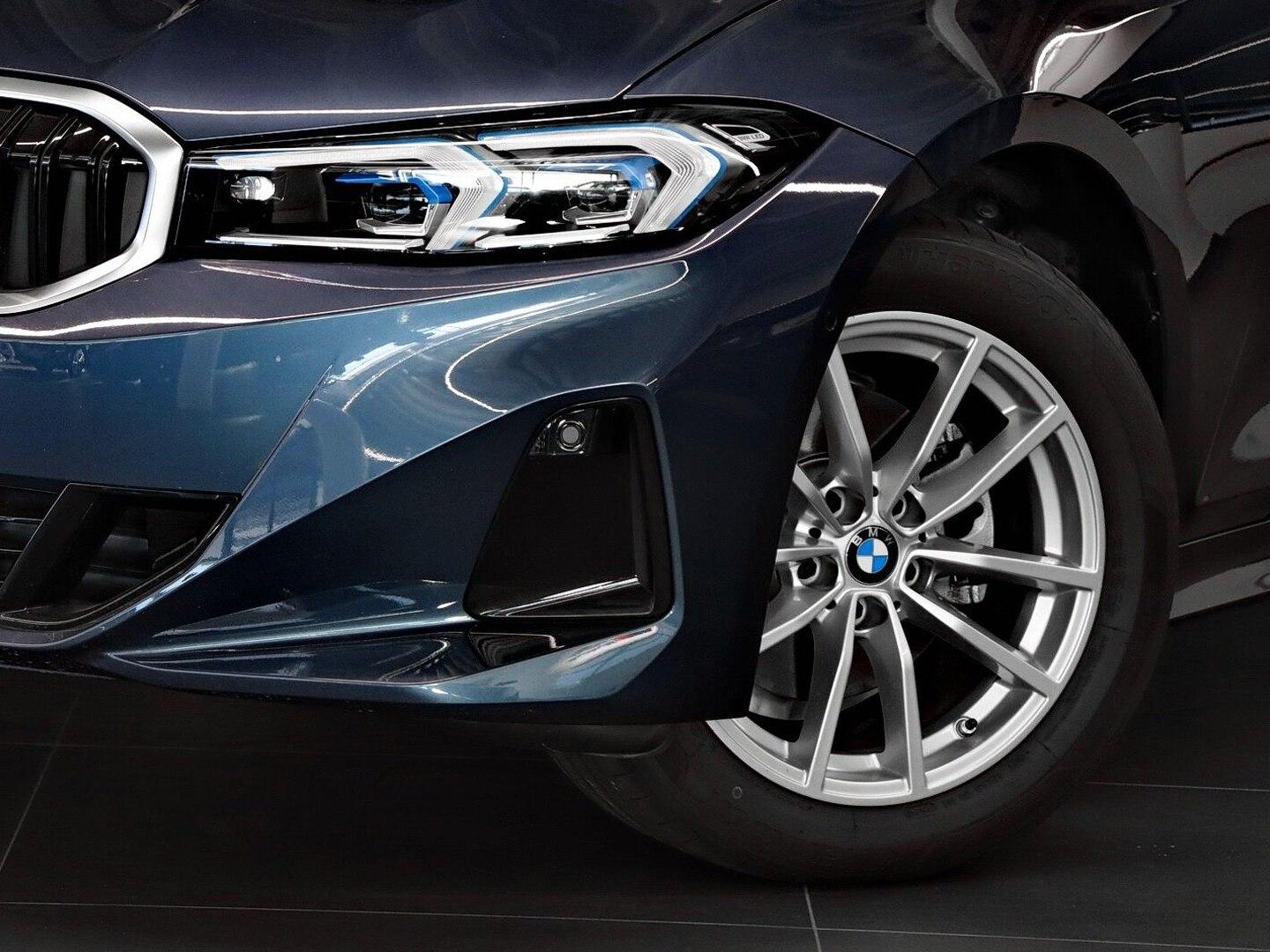 BMW 320d Touring Head-Up Sportsitze PDC+Kamera