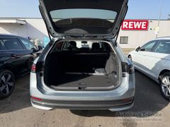 VW Passat Business 2.0 l TDI DSG Bluetooth Navi LED