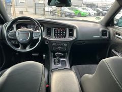 Fahrzeugabbildung Dodge Charger 5.7L R/T Autom. Blacktop Schiebedach