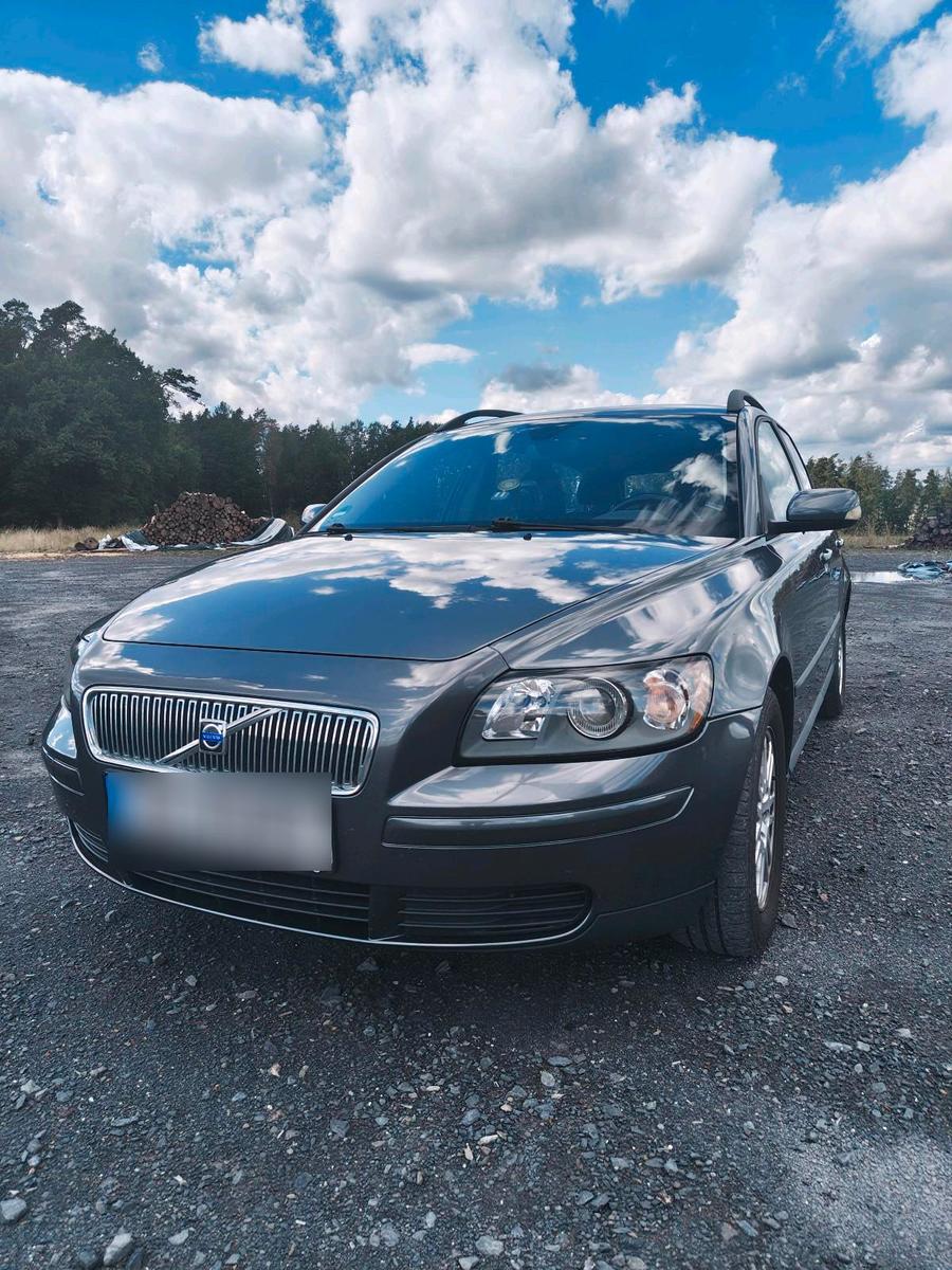 Volvo V50, 2004
