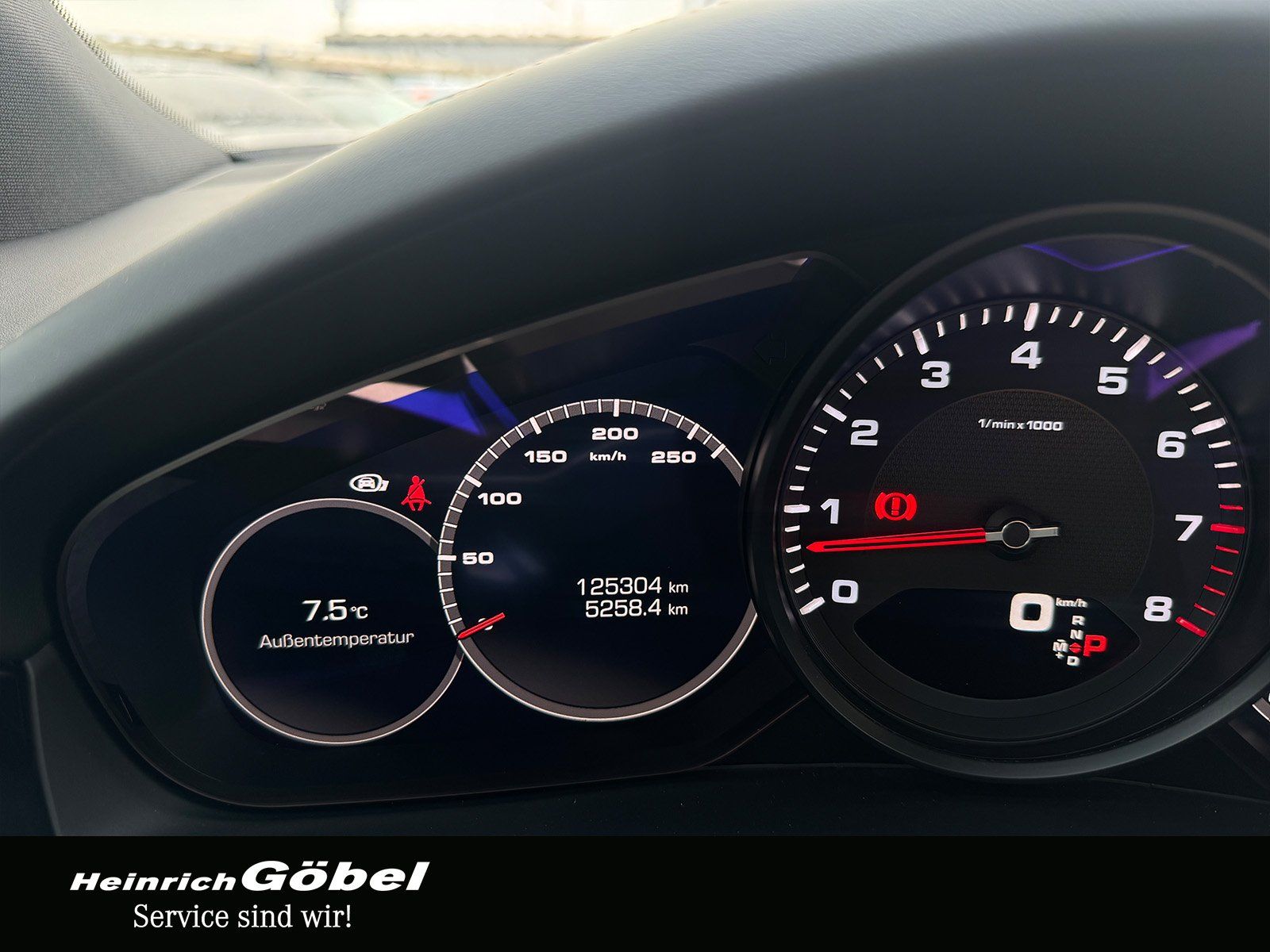 Fahrzeugabbildung Porsche Cayenne OPF 1 Hand PZ SCHECKHEFTGEPFLEGT