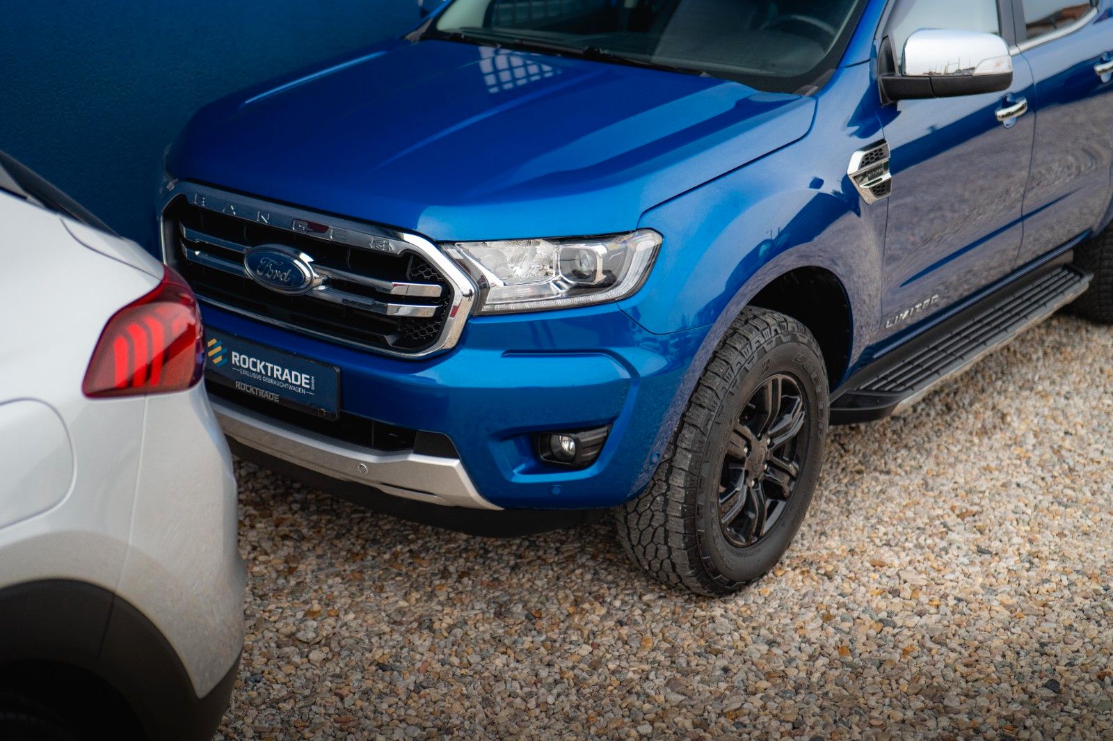Fahrzeugabbildung Ford Ranger Limited Doppelkabine 4x4 *ACC*LED*DAB*