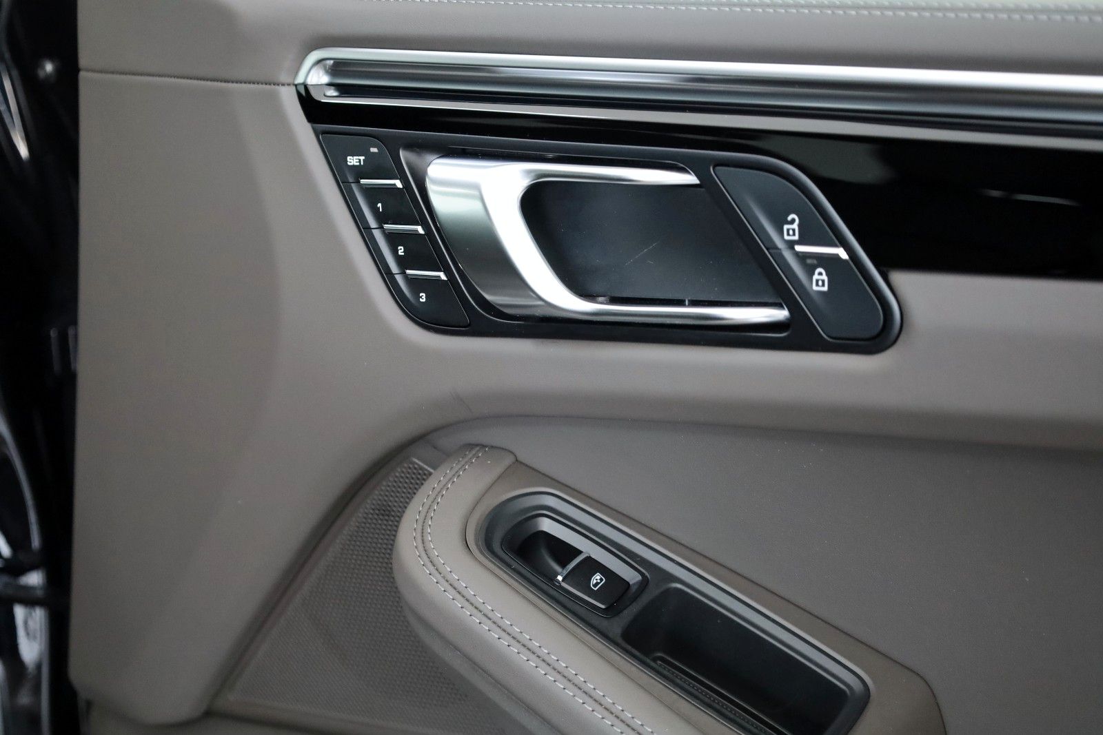 Fahrzeugabbildung Porsche Macan S,Leder,Navi,PCM,LED,Memorysit.,ACC,AHK.el