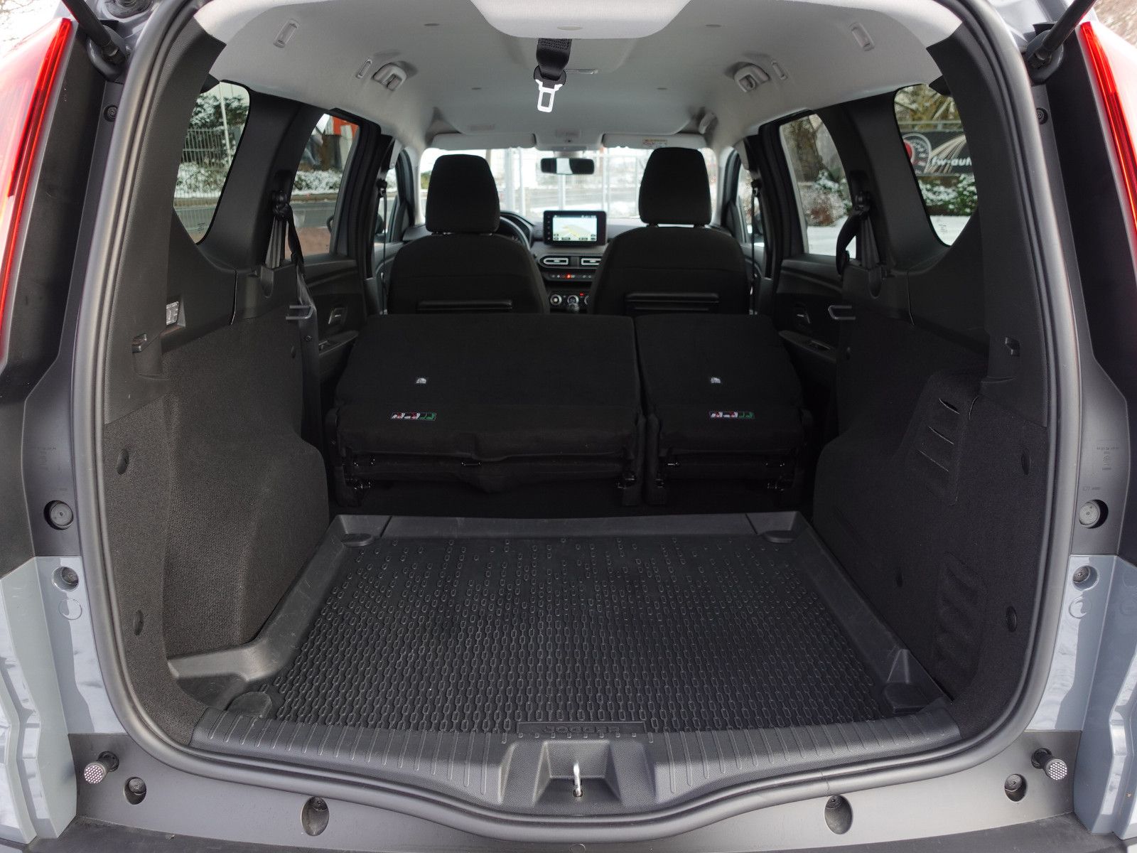 Fahrzeugabbildung Dacia Jogger TCe 110 Extreme+ I.Hd AHK Navi Garantie+