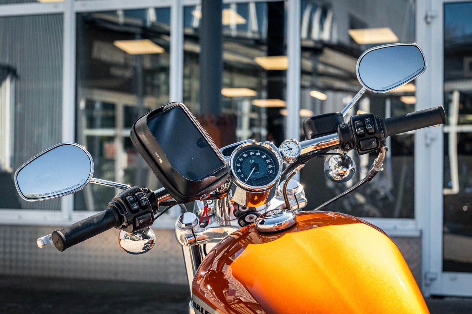 Fahrzeugabbildung Harley-Davidson XL1200CA Sportster Custom