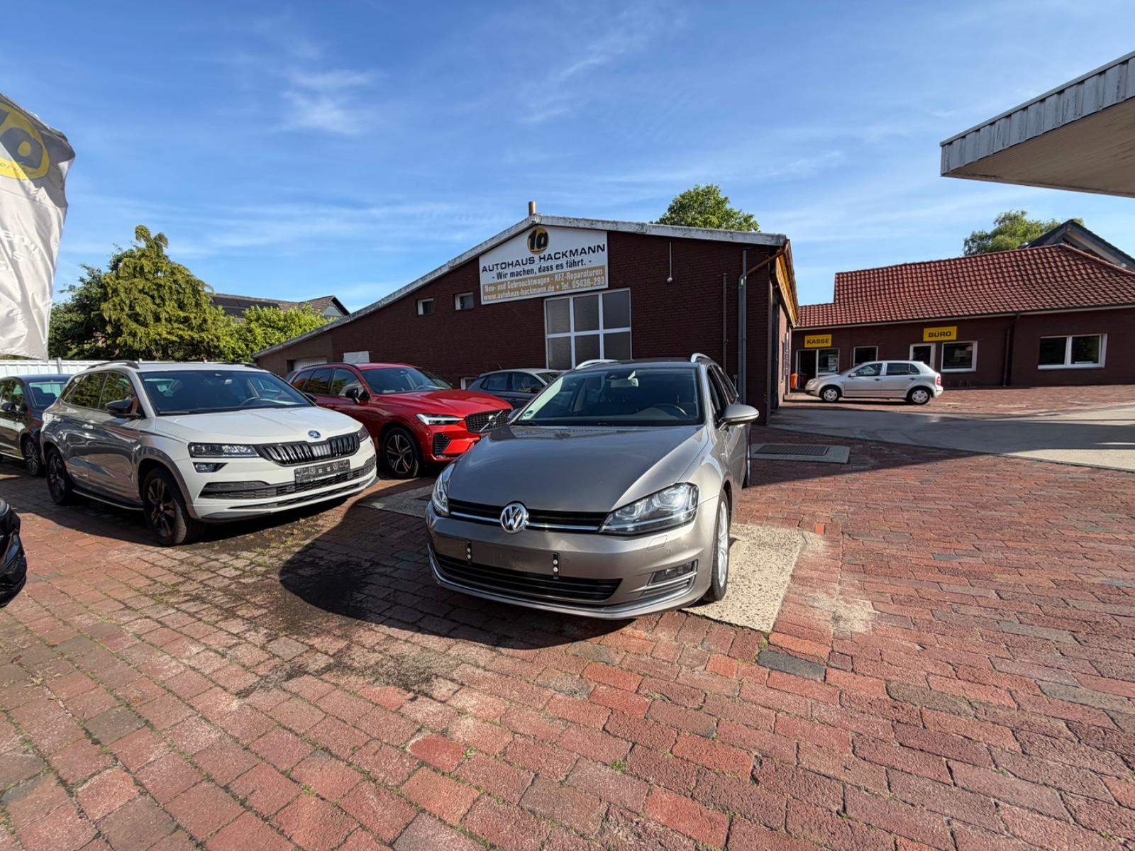 Volkswagen Golf VII Variant Highline DSG+Navi+AHK