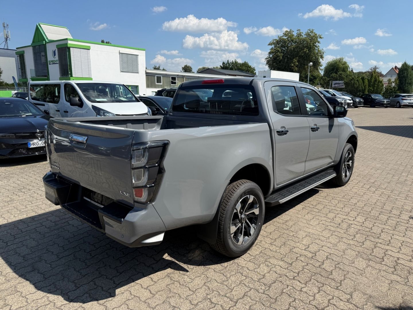 Fahrzeugabbildung Isuzu D-Max Double Cab 2.2 Turbo 4WD LSE