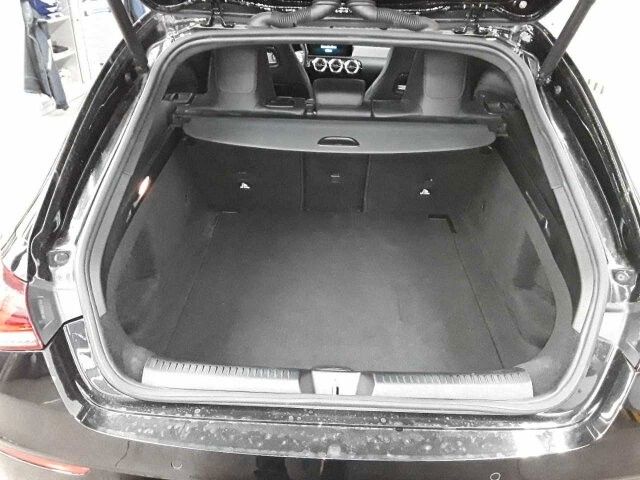 Fahrzeugabbildung Mercedes-Benz CLA 200 SB AMG Night+Pano+R-Kamera+Ambi+MBUX+19"