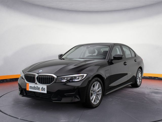 BMW 330e Kamera DAB Memory DigitalKey ACC HiFi Sport