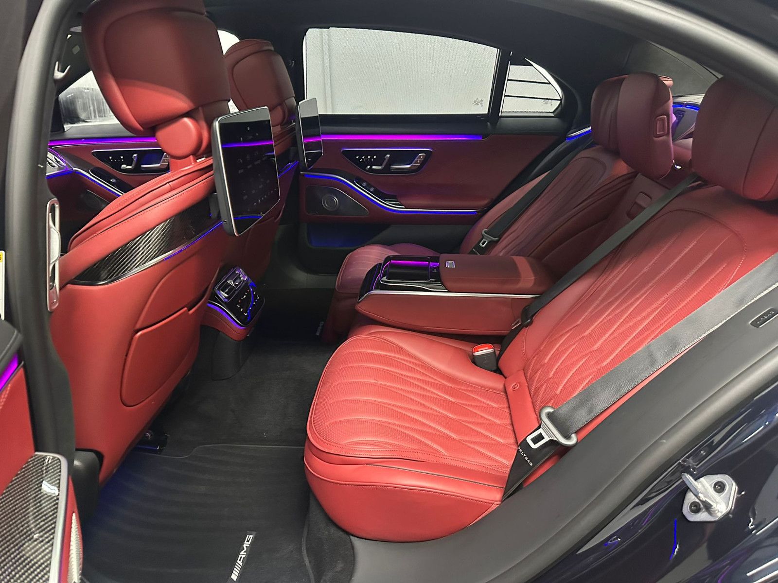 Fahrzeugabbildung Mercedes-Benz S 63 E Performance *EXKLUSIV*TV*PANO*FOND ENTER