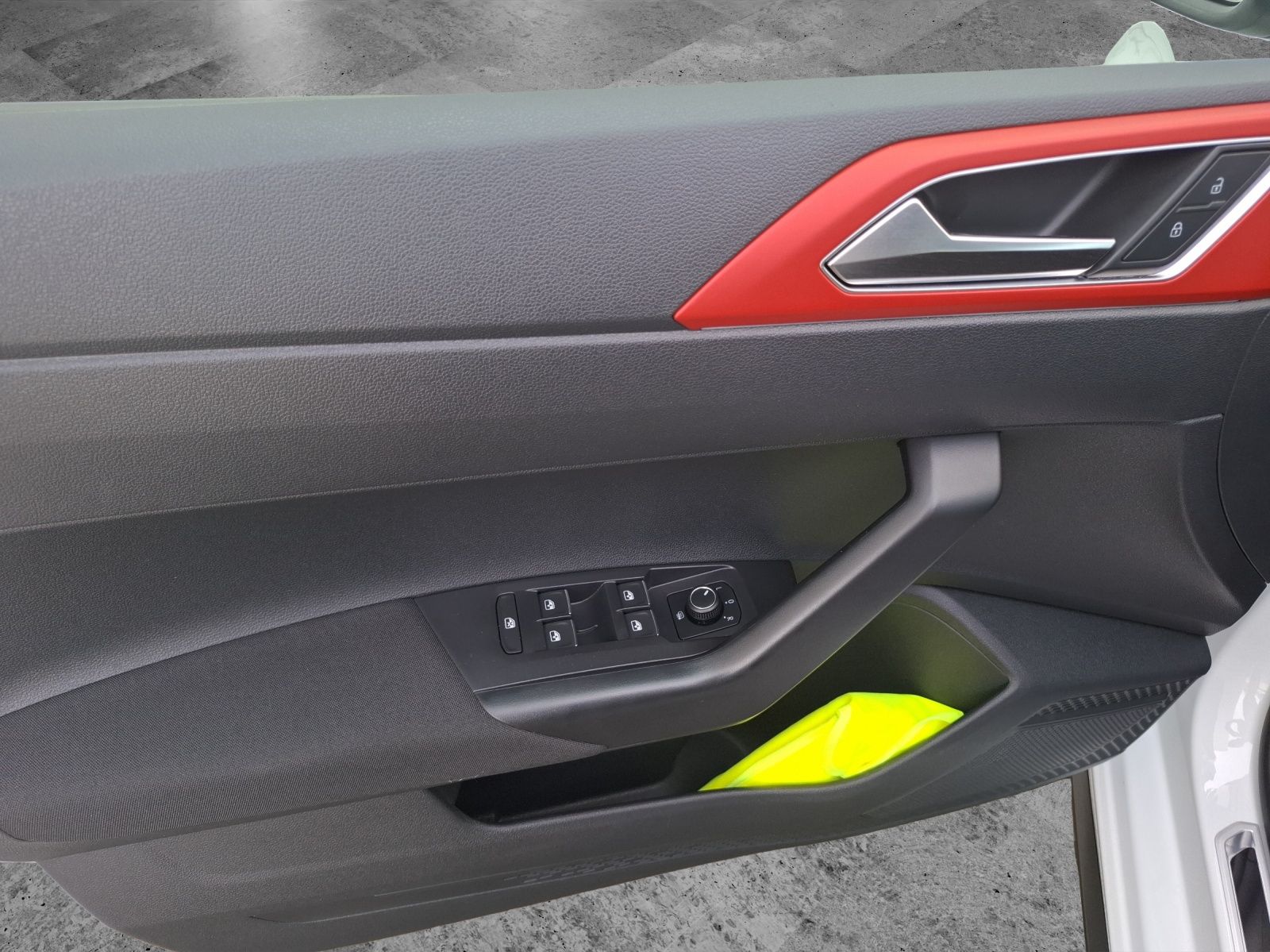 Fahrzeugabbildung Volkswagen Polo GTI DSG LED Navi AID ACC PDC SH