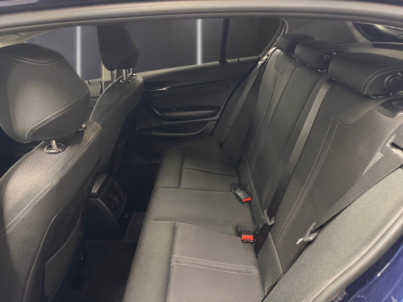 Fahrzeugabbildung BMW 116 i Sport Line*Navigation*PDC*Sitzheizung*LED*