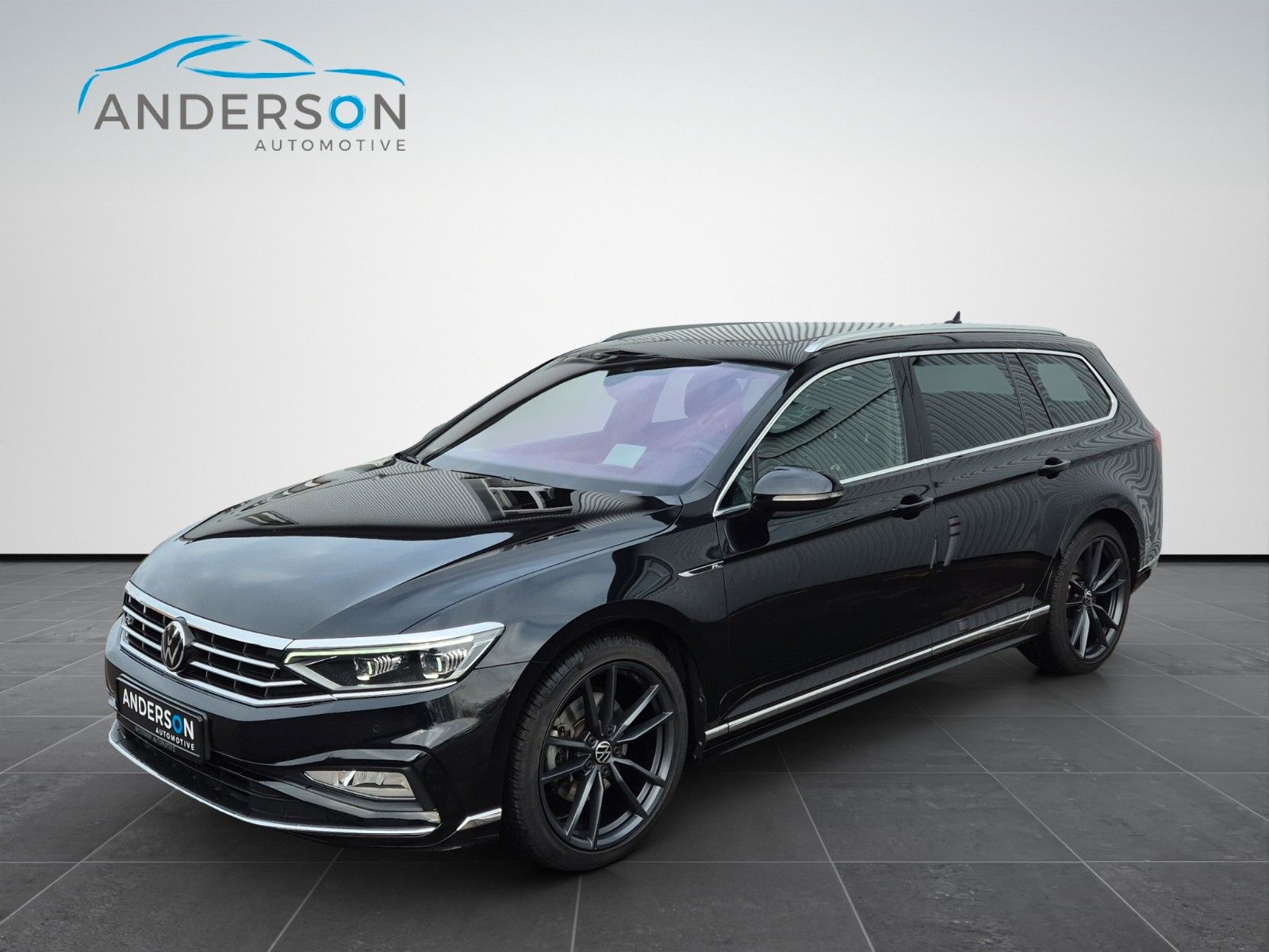Fahrzeugabbildung Volkswagen PASSAT VAR. 2.0 TDI R-LINE 19" HUD KAM AHK PANO