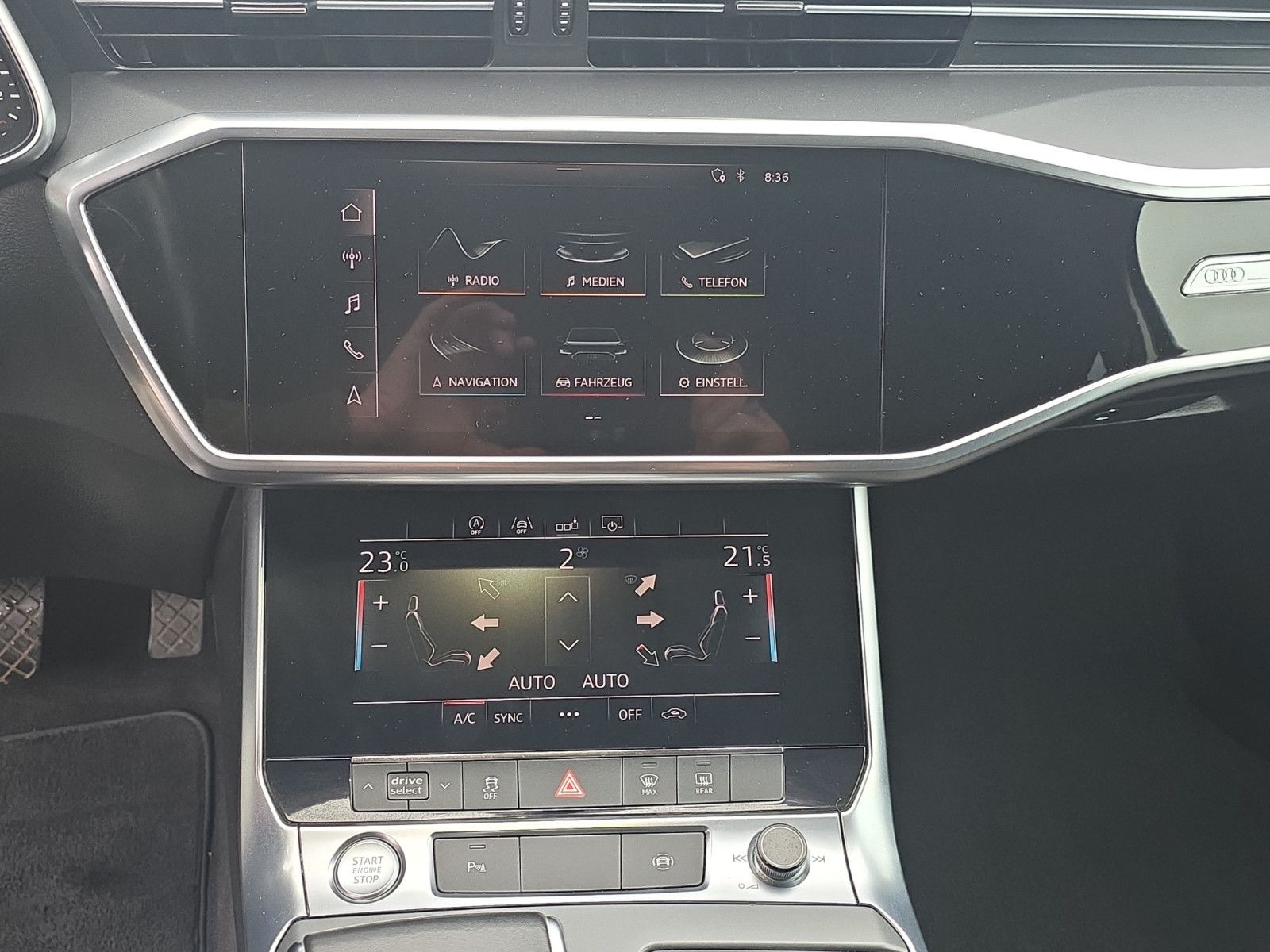 Fahrzeugabbildung Audi A6 Avant 40 TDI LED+KAMERA+NAVI+PDC+AHK+SHZ
