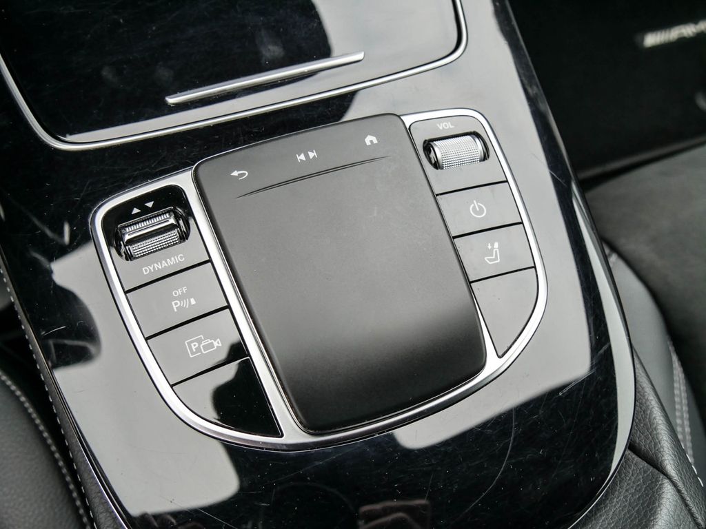 Mercedes-Benz E 300 de T |AMG|DISTR|LED|NAVI|AHK|KAM|MBUX|PTS