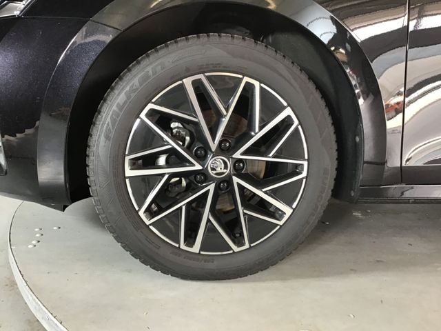 Fahrzeugabbildung Skoda Octavia Combi 1.5 TSI Selection Navi/ACC/RFK/SHZ
