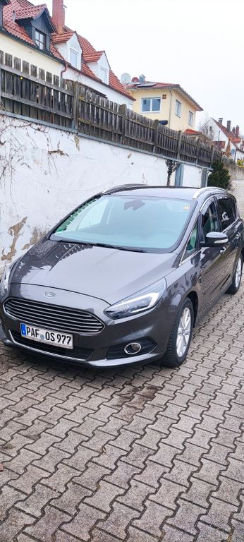 Image of Ford S-Max