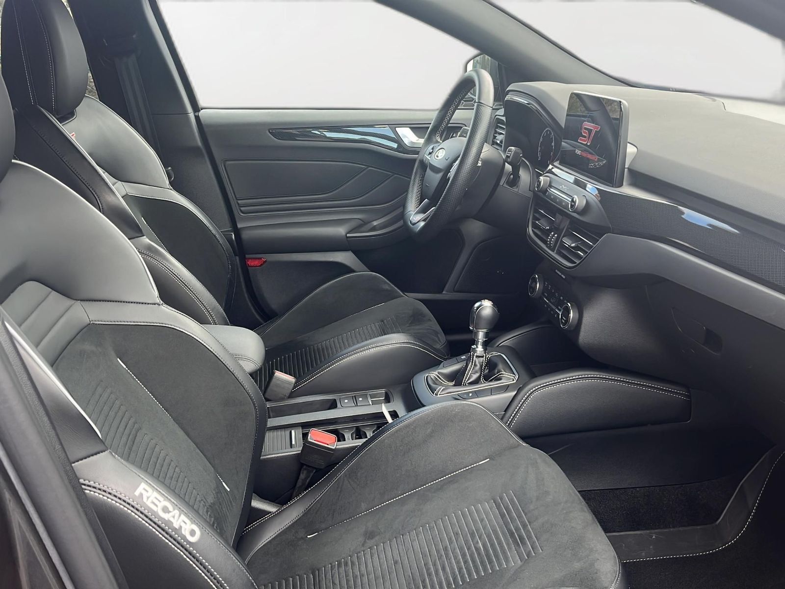 Fahrzeugabbildung Ford Focus ST 2.3 EcoBoost *ACC*RFK*LED*DAB*