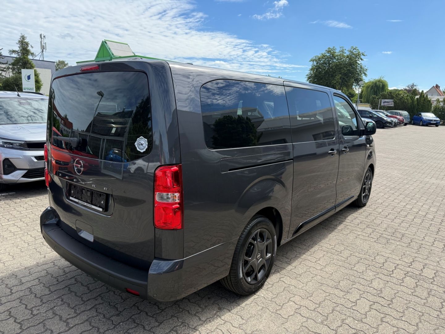 Fahrzeugabbildung Opel Zafira Life Edition XL 9 Sitze+SHZ+LHZ+ AHK