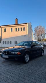 BMW 528i E39  Top Zustand, Scheckheftgepf... - BMW 528: E39 528i