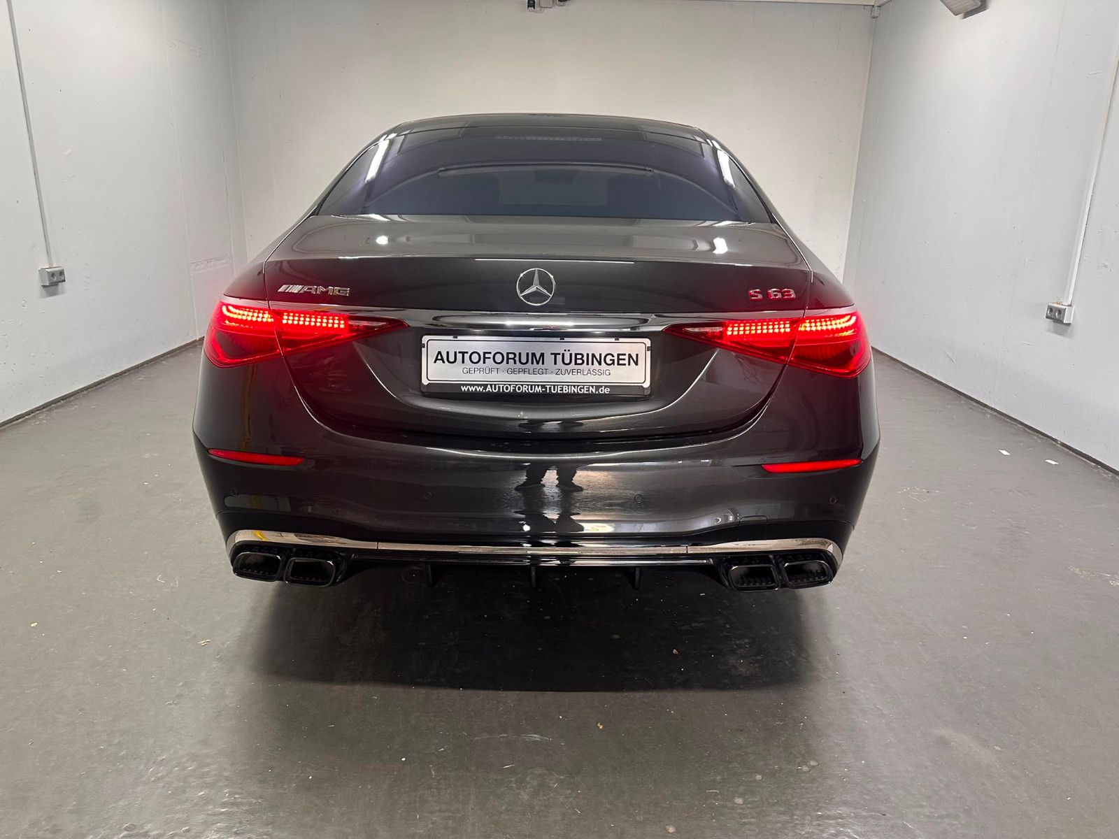 Fahrzeugabbildung Mercedes-Benz S 63 E Performance L *KERAMIK*TV*PANO*MASSAGE*
