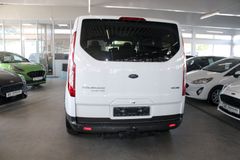 Fahrzeugabbildung Ford Tourneo Custom Active L1 8-Sitzer + ACC + AHK