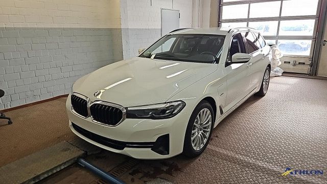 BMW 530e Touring Navi LED Leder SiHz PDC RFK ACC DAB