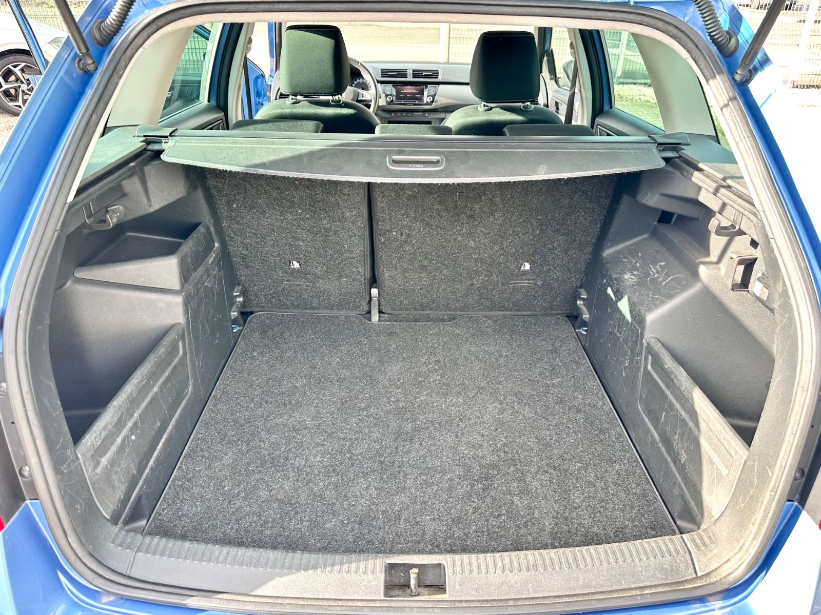 Fahrzeugabbildung SKODA FABIA COMBI CLEVER*MOD.2019+KAMERA*