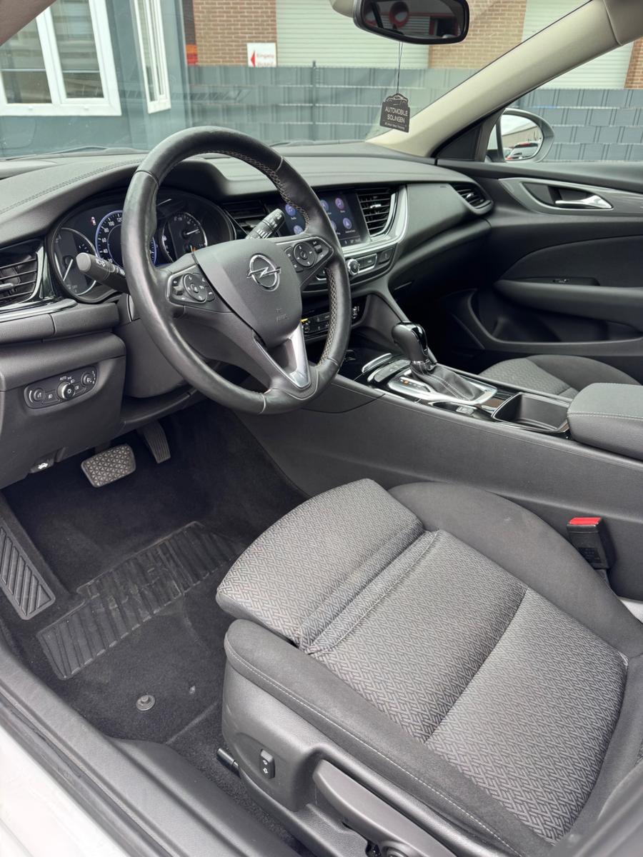 Opel Insignia B ST Business Edition AUT+SHZ+BT+RK+AHK
