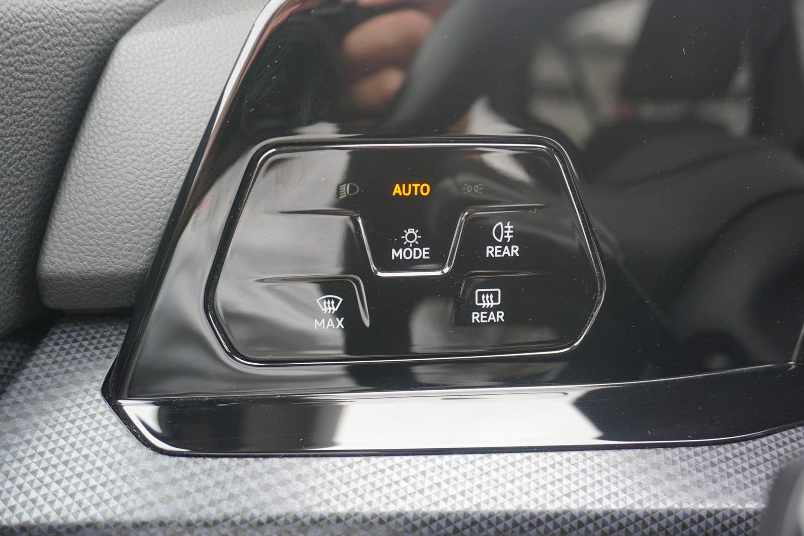 Volkswagen Golf VIII 1.0 TSI United LED Navi Android Apple, миниатюра 23