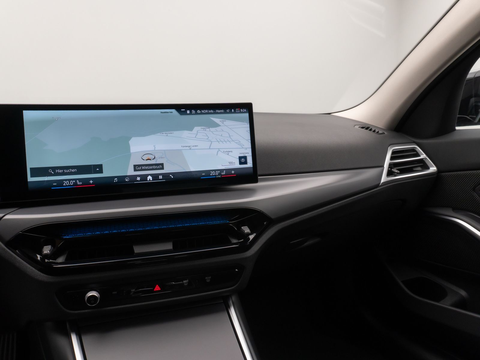 Fahrzeugabbildung BMW 318i Kamera DAB CockPit+ Alarm Geschwindigkeitsr