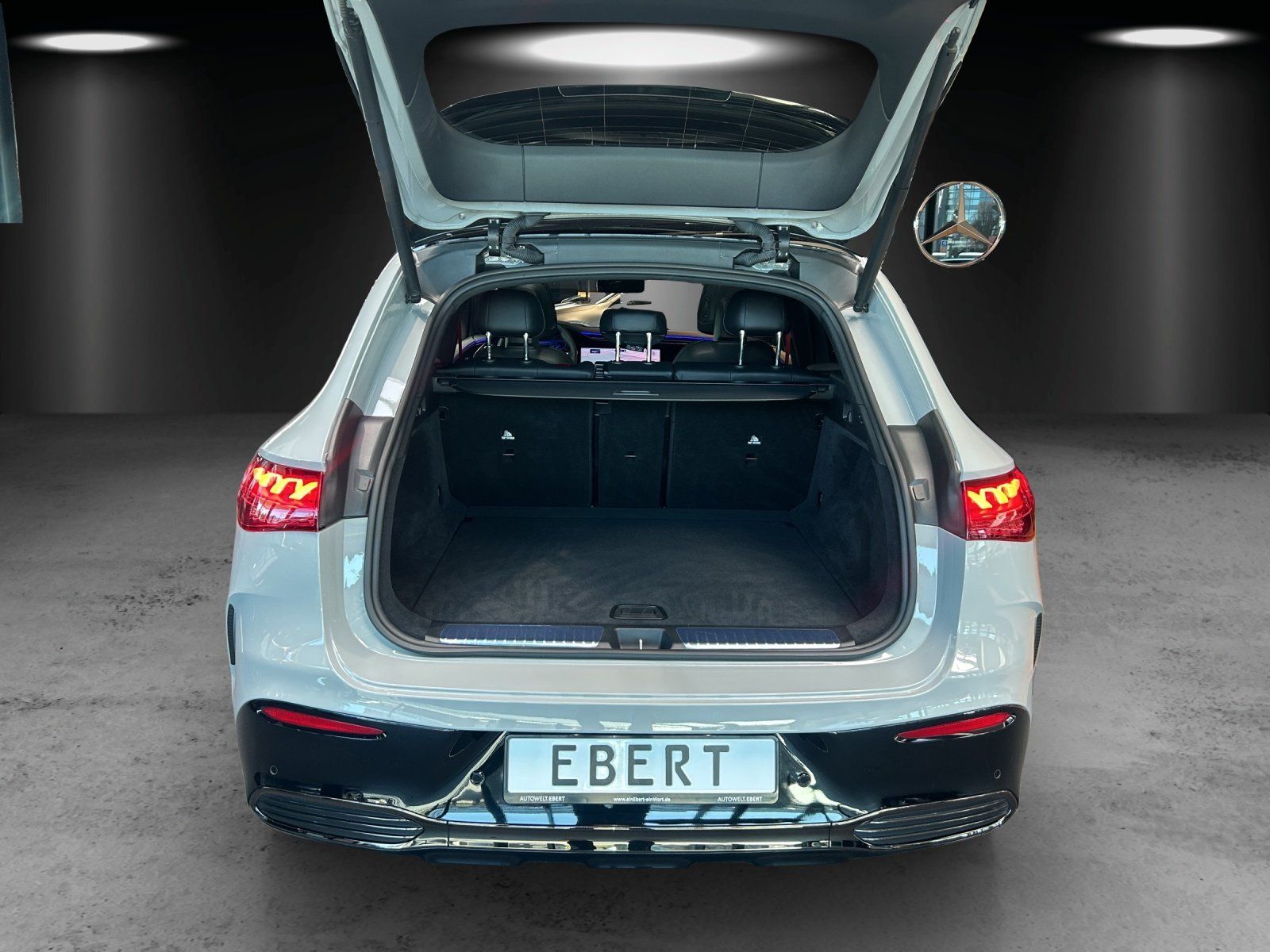 Fahrzeugabbildung Mercedes-Benz EQE43 SUV Premium+ AIRMATIC Carbon HAL Hyper AHK