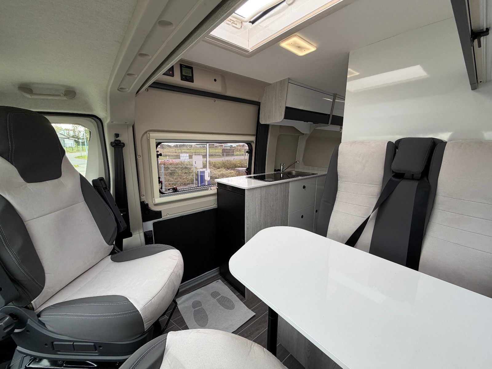 Fahrzeugabbildung Roller Team Livingstone GO Duo