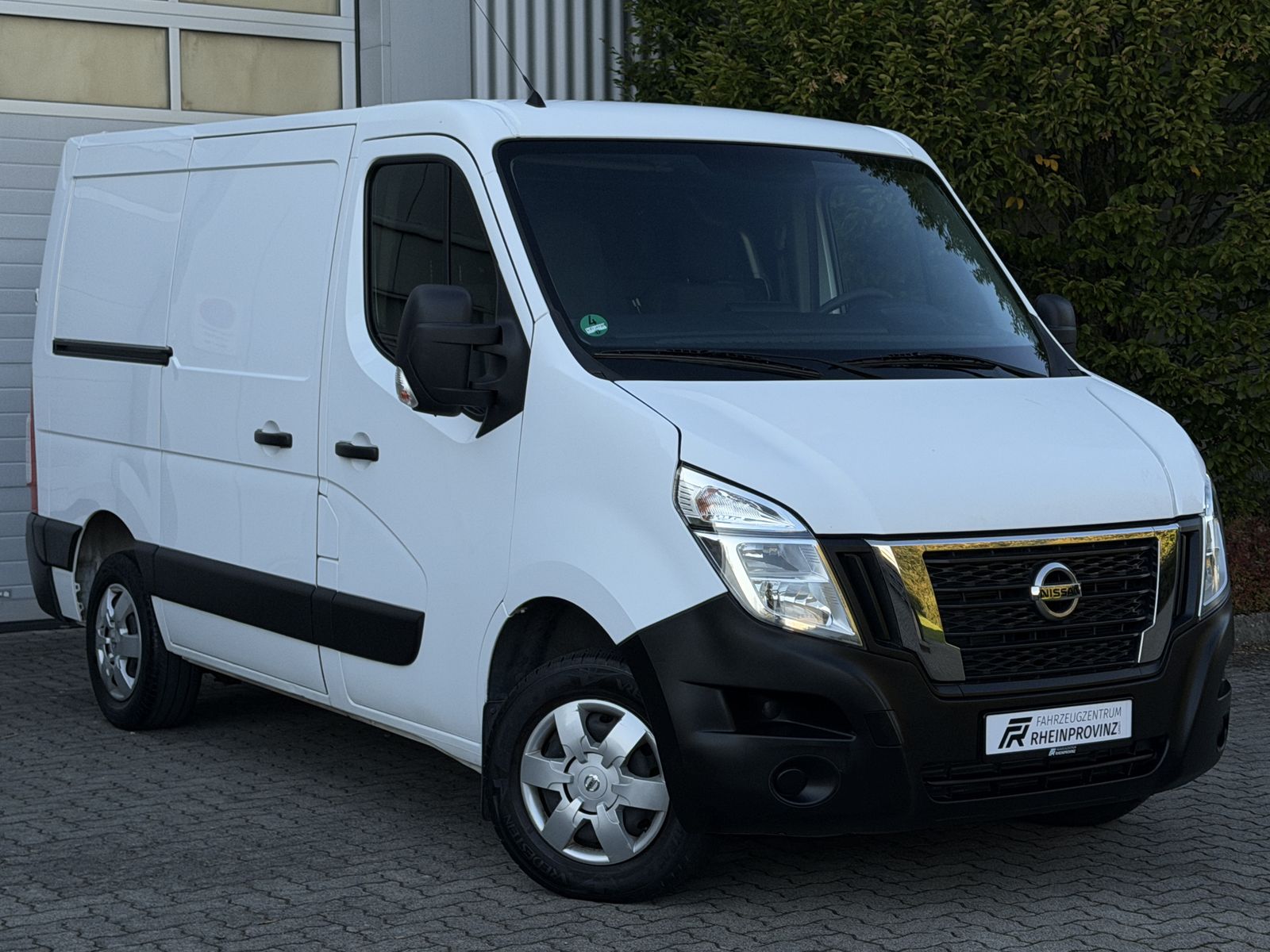 2021 Nissan NV 400
