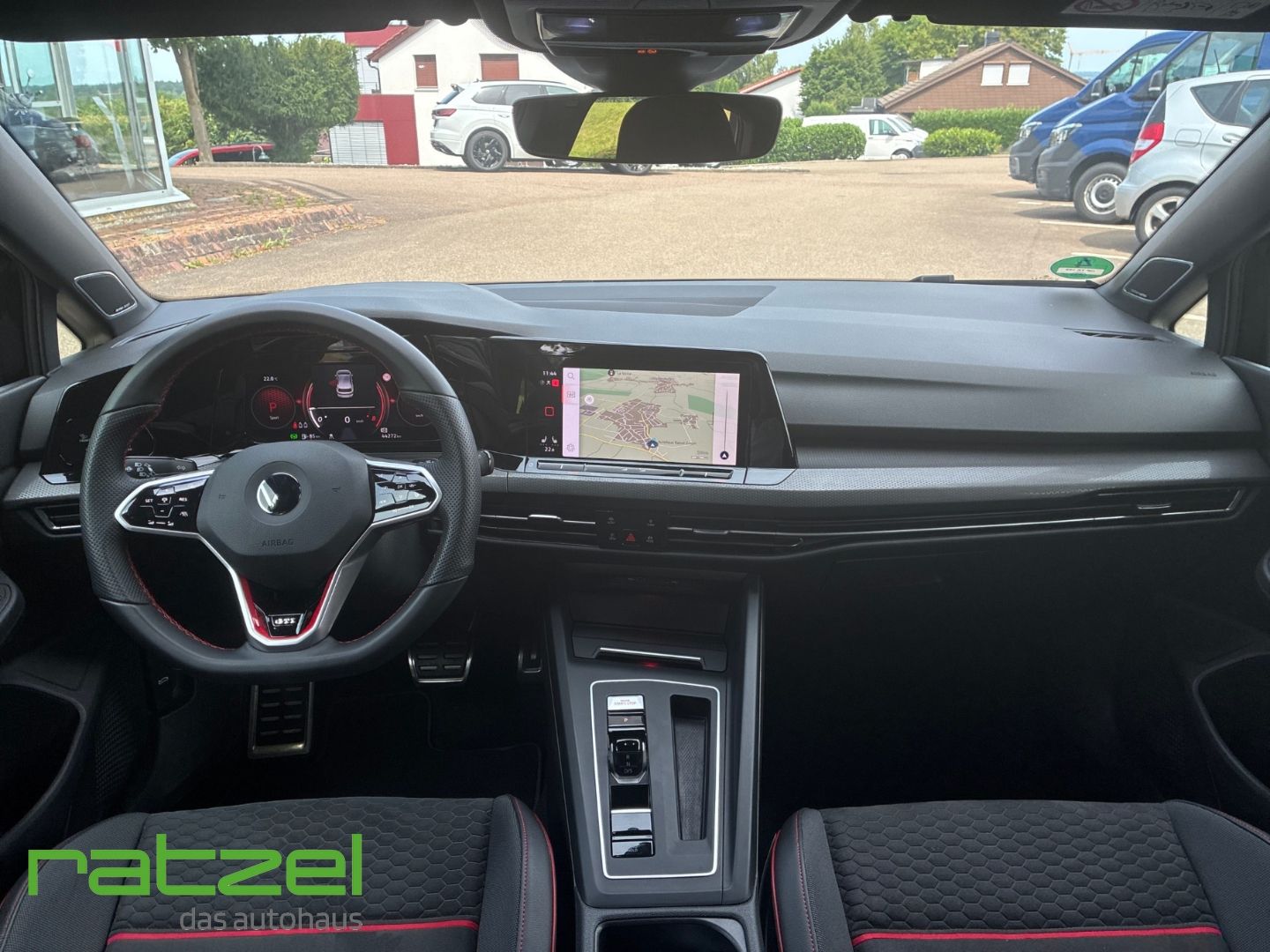 Fahrzeugabbildung Volkswagen Golf GTI VIII Clubsport 2.0 TSI DSG Har/Kar Navi