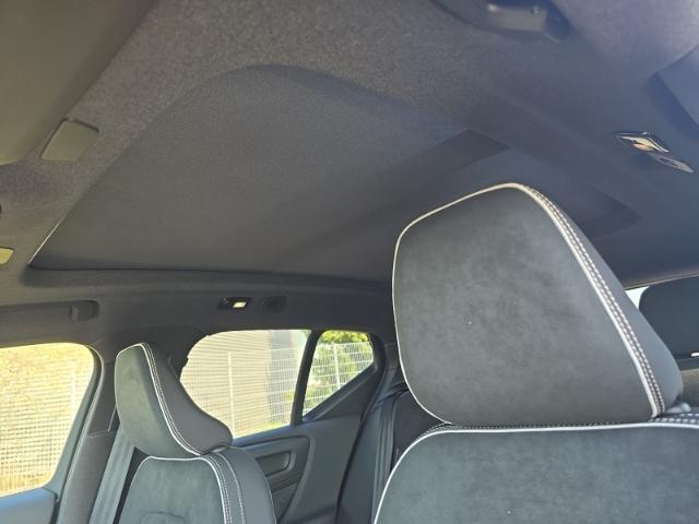 Volvo XC40 B3 Mild-Hybrid Ultra Black Edition 360° Kam