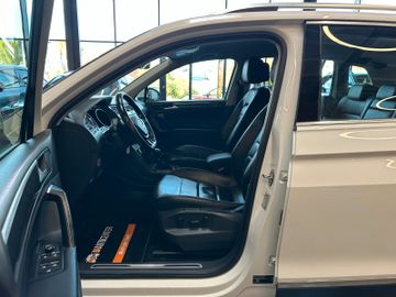 MYAUTOCENTER – Gebraucht- und Jahreswagen mit Werkstattservice in Pfaffenhofen Volkswagen Tiguan *Highline*4Motion*Leder*AHK*LED*