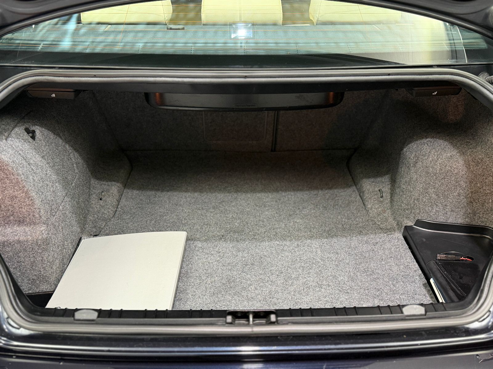 Fahrzeugabbildung BMW 330i Coupe Edition Sport |1.HAND|SMG|H/K|LEDER