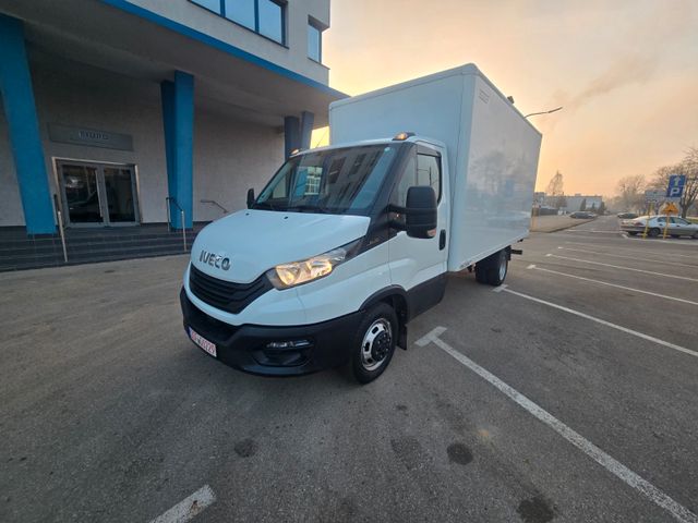 Iveco A Iveco Daily 35C16 Koffer mit LBW