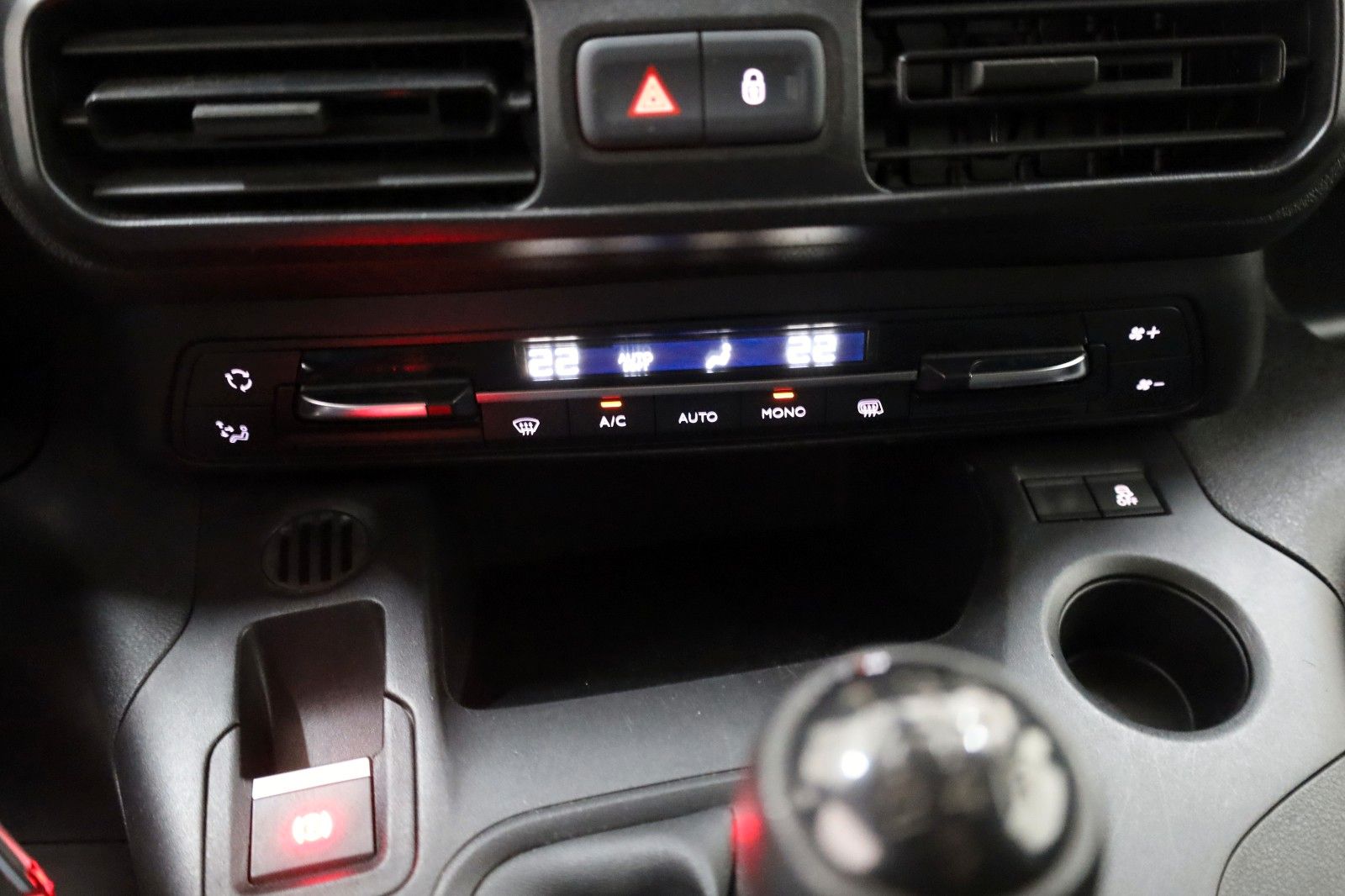 Fahrzeugabbildung Opel Combo Cargo Selection Navi,Kamera,Apple CarPlay