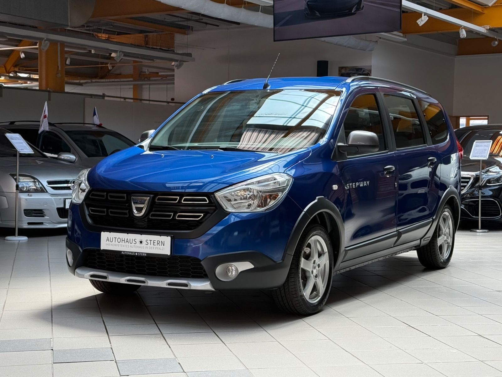 Dacia Lodgy Stepway Plus|7-Sitzer|SHZ|PDC|Kamera|Klima imagem 2