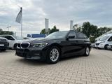 BMW 320d Touring Advantage *LED Navi AHK DAB Sitzh.*